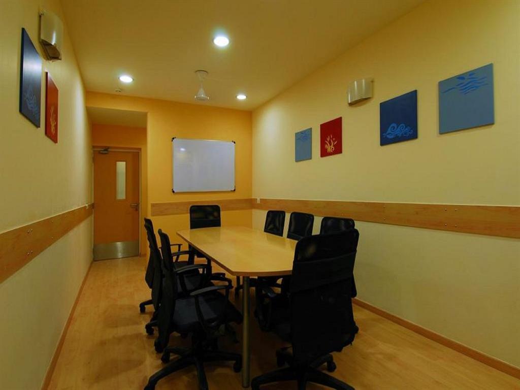 Hotel Manesar Ґурґаон Екстер'єр фото