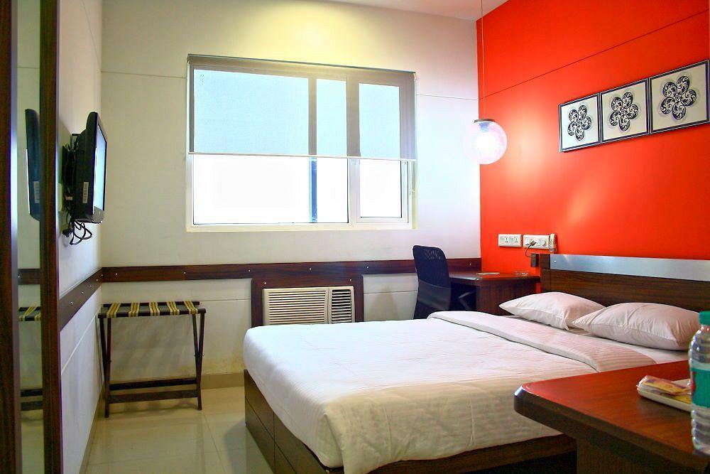 Hotel Manesar Ґурґаон Екстер'єр фото